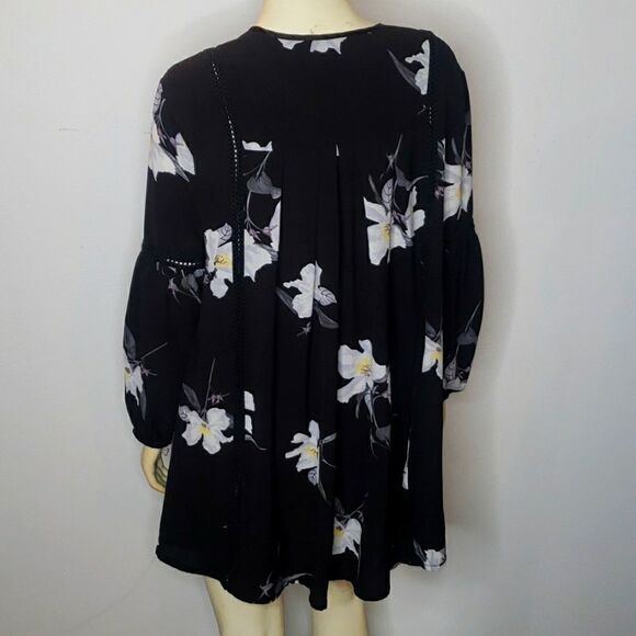 Hazel Tahiti Baby Doll Floral Tunic - Picture 4 of 12